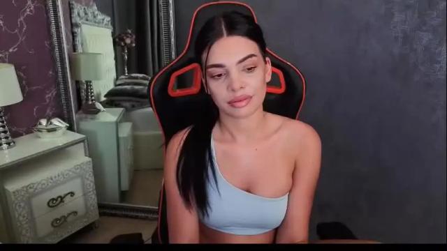 Image 4 of lexi__vicious Stream on Chaturbate on 2 days ago