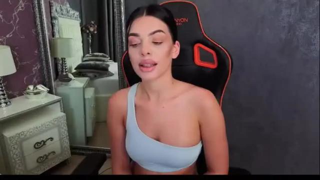 Image 8 of lexi__vicious Stream on Chaturbate on 2 days ago
