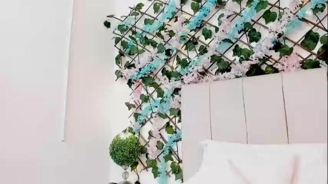 Image 4 of lexi_bloom Stream on Chaturbate on 1 month ago