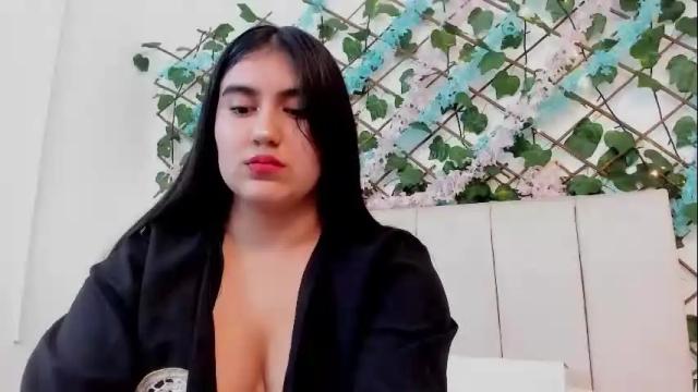 Image 2 of lexi_bloom Stream on Chaturbate on 21 days ago