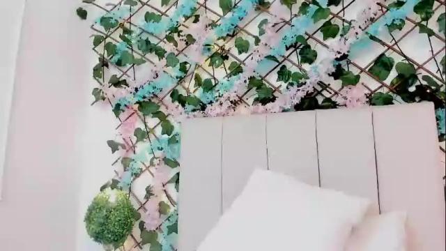 Image 12 of lexi_bloom Stream on Chaturbate on 20 days ago