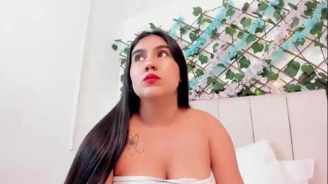 Image 4 of lexi_bloom Stream on Chaturbate on 9 days ago
