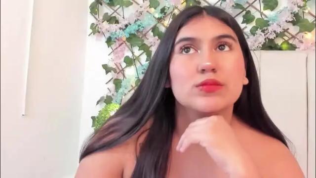 Image 2 of lexi_bloom Stream on Chaturbate on 21 days ago