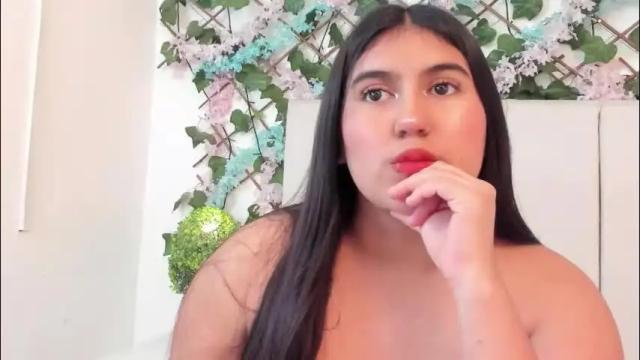 Image 6 of lexi_bloom Stream on Chaturbate on 21 days ago