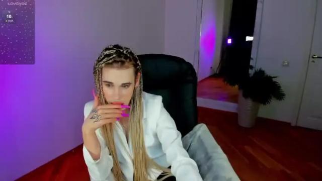 Image 3 of lexi_euphoria Stream on Chaturbate on 15 months ago