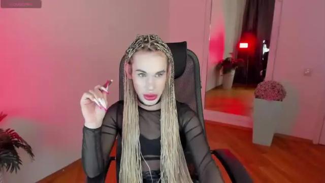 Image 2 of lexi_euphoria Stream on Chaturbate on 15 months ago