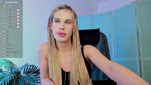 Image 2 of lexi_euphoria Stream on Chaturbate on 14 months ago