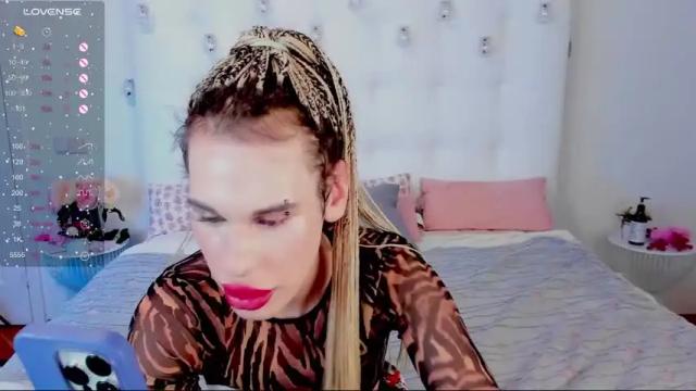 Image 2 of lexi_euphoria Stream on Chaturbate on 14 months ago