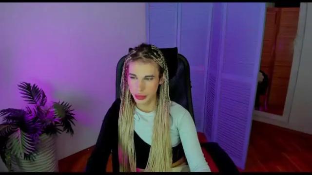 Image 2 of lexi_euphoria Stream on Chaturbate on 13 months ago