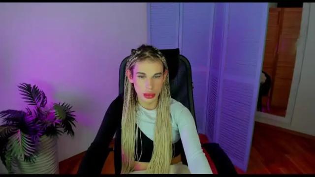 Image 4 of lexi_euphoria Stream on Chaturbate on 13 months ago