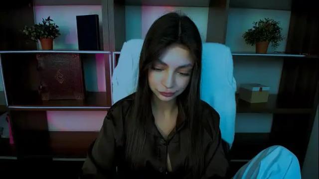 Image 2 of lexi_jos Stream on Chaturbate on 1 month ago