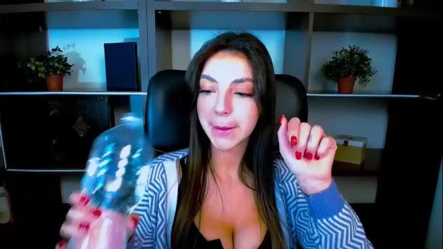 Image 11 of lexi_jos Stream on Chaturbate on 1 month ago