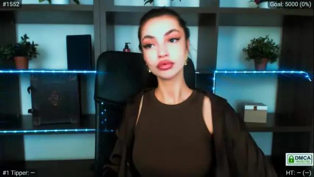 Image 3 of lexi_jos Stream on Chaturbate on 4 days ago