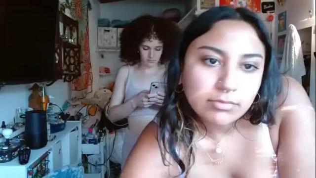 Image 3 of lexichristine Stream on Chaturbate on 20 months ago