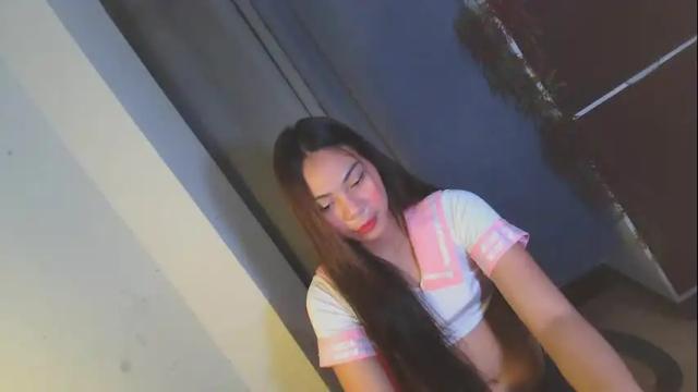 Image 3 of lexie121998 Stream on Chaturbate on 6 days ago