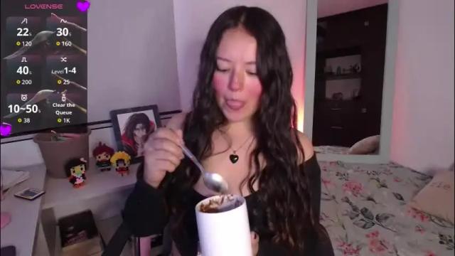 Image 3 of lexie_babe Stream on Chaturbate on 21 hours ago