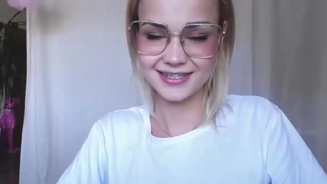 Image 4 of lexie_wild Stream on Chaturbate on 14 months ago