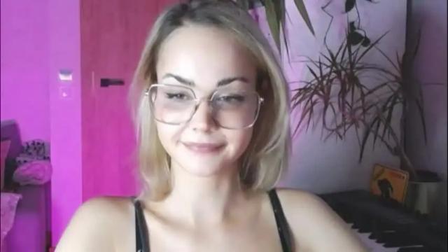 Image 2 of lexie_wild Stream on Chaturbate on 10 days ago
