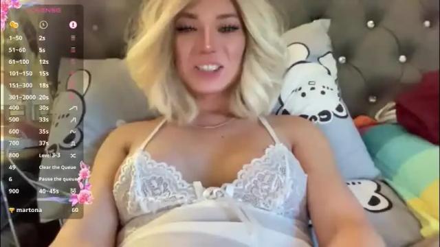 Image 2 of lexiesmith_ Stream on Chaturbate on 1 month ago