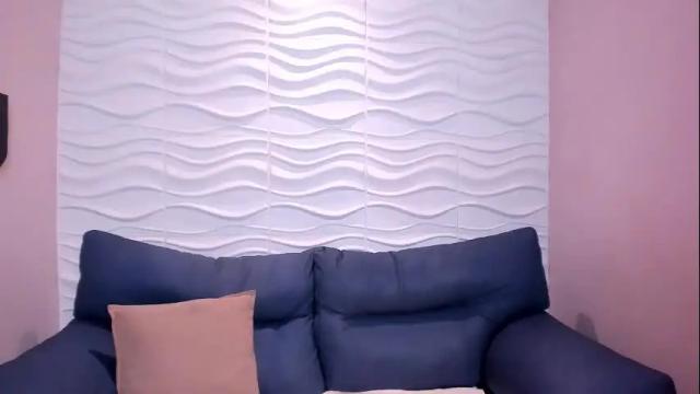Image 3 of lexiethompson_ Stream on Chaturbate on 1 month ago