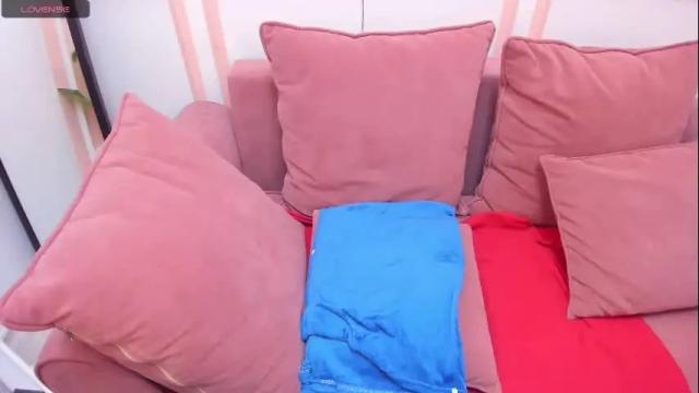 Image 10 of lexihoward Stream on Chaturbate on 1 month ago