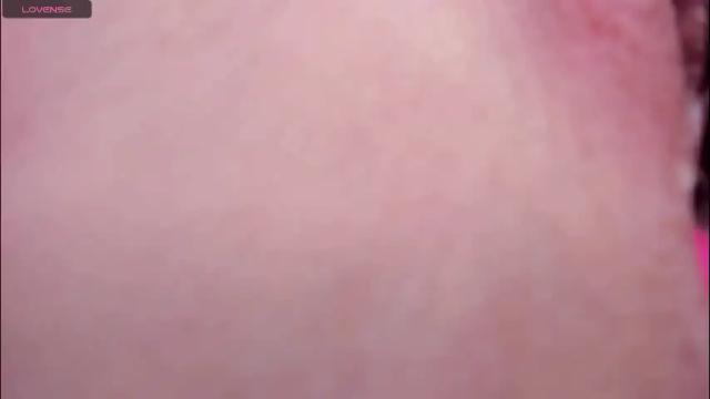 Image 12 of lexihoward Stream on Chaturbate on 2 months ago