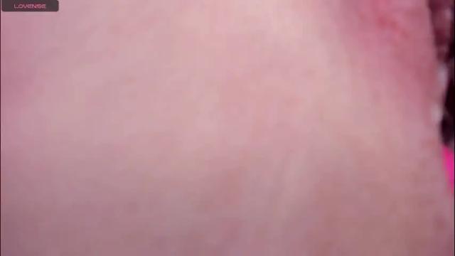 Image 4 of lexihoward Stream on Chaturbate on 2 months ago