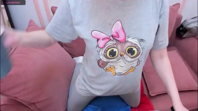Image 2 of lexihoward Stream on Chaturbate on 29 days ago