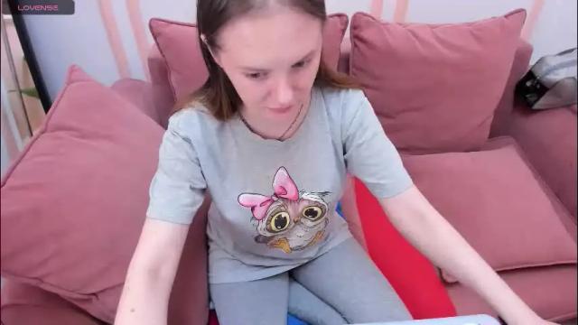Image 4 of lexihoward Stream on Chaturbate on 29 days ago