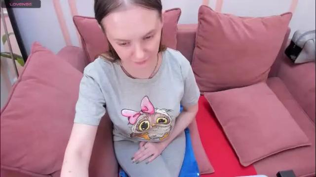 Image 12 of lexihoward Stream on Chaturbate on 26 days ago