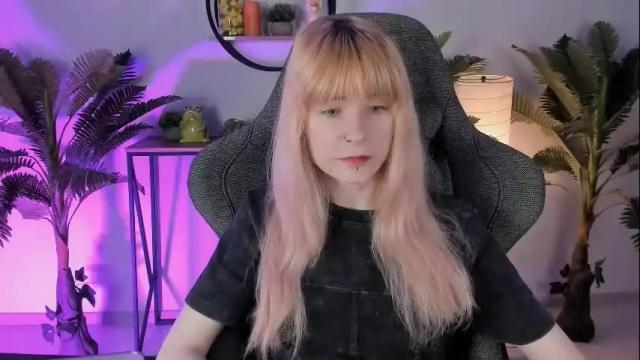 Image 6 of lexiwenford Stream on Chaturbate on 1 month ago