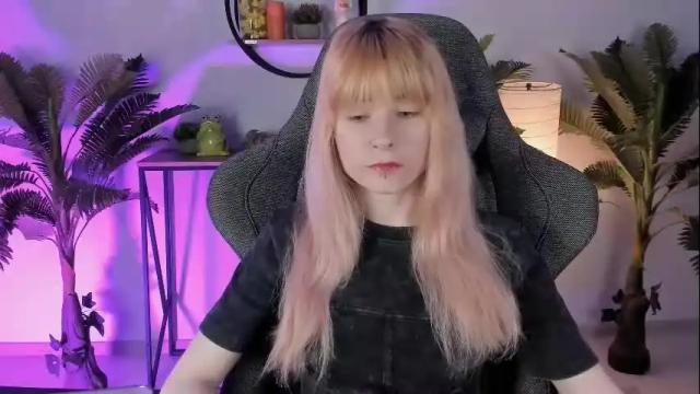 Image 7 of lexiwenford Stream on Chaturbate on 1 month ago
