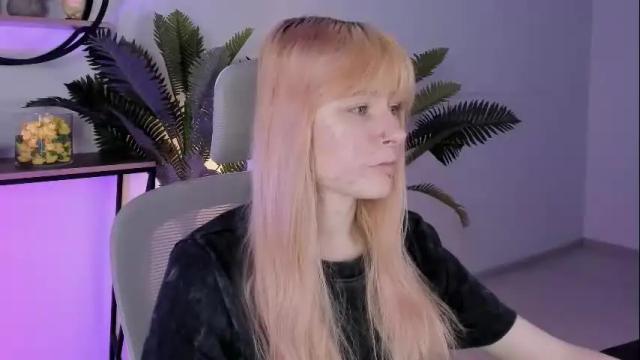 Image 4 of lexiwenford Stream on Chaturbate on 1 month ago