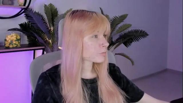 Image 6 of lexiwenford Stream on Chaturbate on 1 month ago