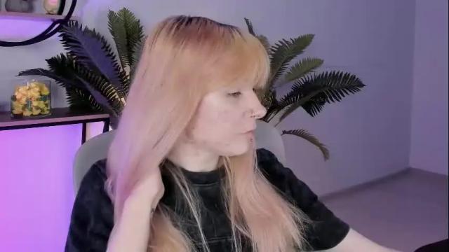 Image 7 of lexiwenford Stream on Chaturbate on 1 month ago