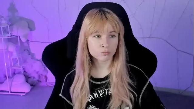 Image 7 of lexiwenford Stream on Chaturbate on 1 month ago