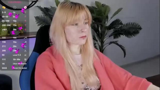 Image 12 of lexiwenford Stream on Chaturbate on 1 month ago