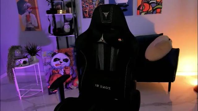 Image 10 of lexiwenford Stream on Chaturbate on 1 month ago