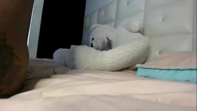 Image 7 of lexxi_ross Stream on Chaturbate on 1 month ago