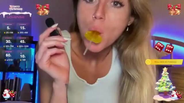 Image 2 of lexxximarie23 Stream on Chaturbate on 19 months ago