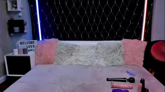 Image 8 of lexxxysky Stream on Chaturbate on 15 days ago