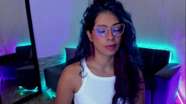 Image 3 of lexy_fox2 Stream on Chaturbate on 1 month ago