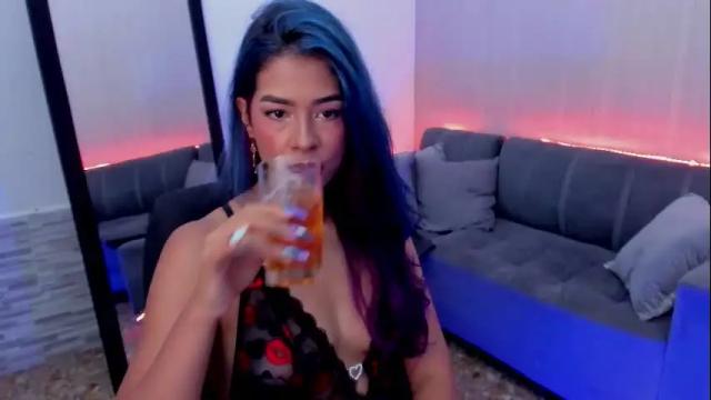 Image 3 of lexy_fox2 Stream on Chaturbate on 1 day ago
