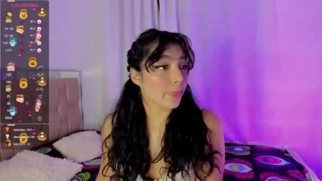 Image 7 of lexy_gomez Stream on Chaturbate on 15 months ago