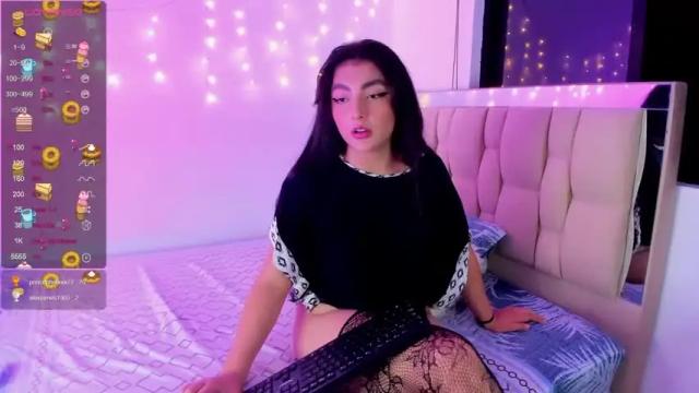 Image 12 of lexy_gomez Stream on Chaturbate on 14 months ago