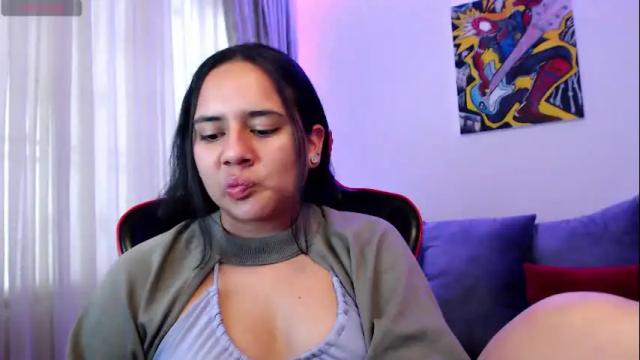 Image 11 of lexydavis Stream on Chaturbate on 2 months ago