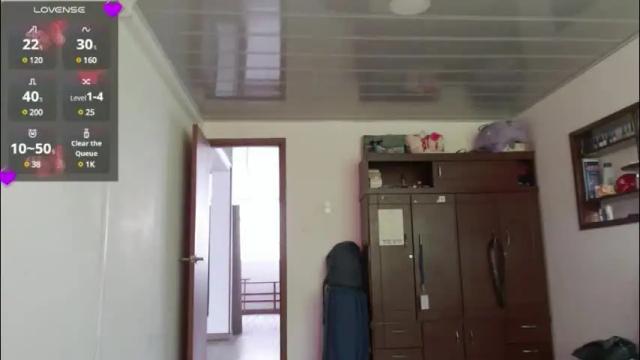 Image 2 of lexydavis Stream on Chaturbate on 3 months ago