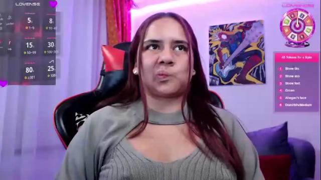 Image 11 of lexydavis Stream on Chaturbate on 2 months ago