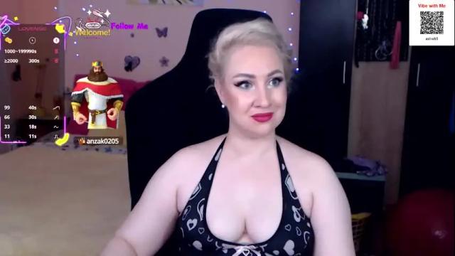 Image 2 of lexygold Stream on Chaturbate on 29 days ago