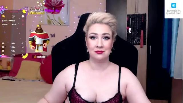 Image 12 of lexygold Stream on Chaturbate on 9 days ago